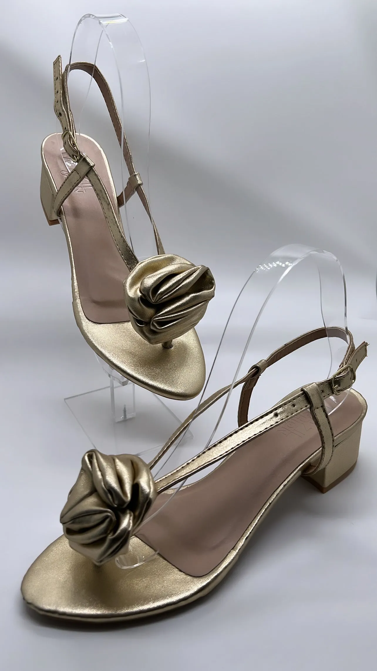 Bfb Shoes - Sandals Square Heels w/ Flow