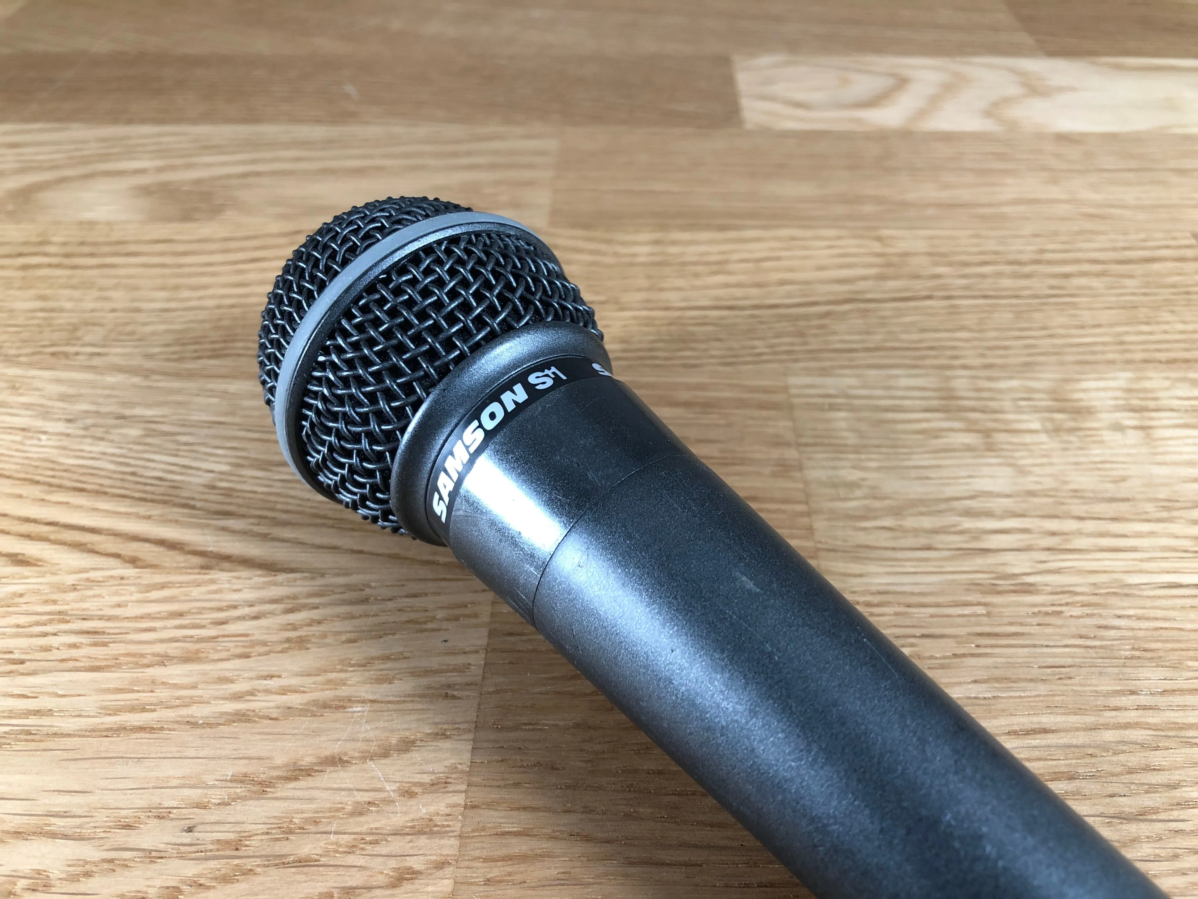 Samson S 1 Dynamic Microphone