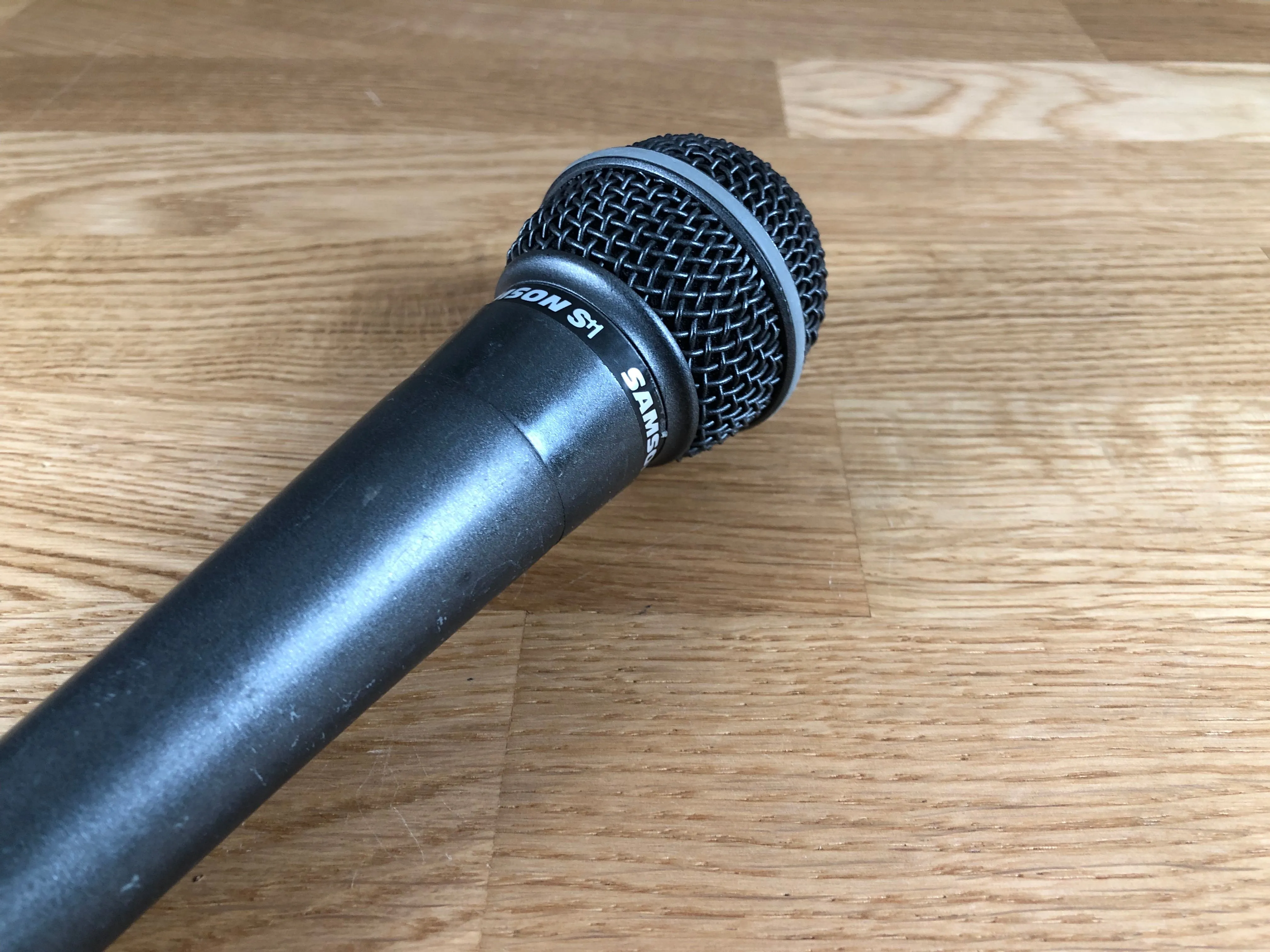 Samson S 1 Dynamic Microphone